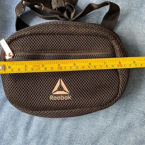 Reebok belt bag - Picture 2 of 4